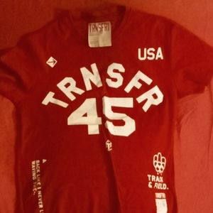 Im selling a use Transfer red design 👔